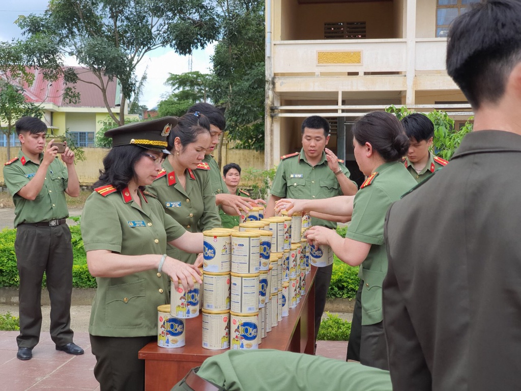 VPMILK VUI TRUNG THU CÙNG HỌC SINH DÂN TỘC THIỂU SỐ image